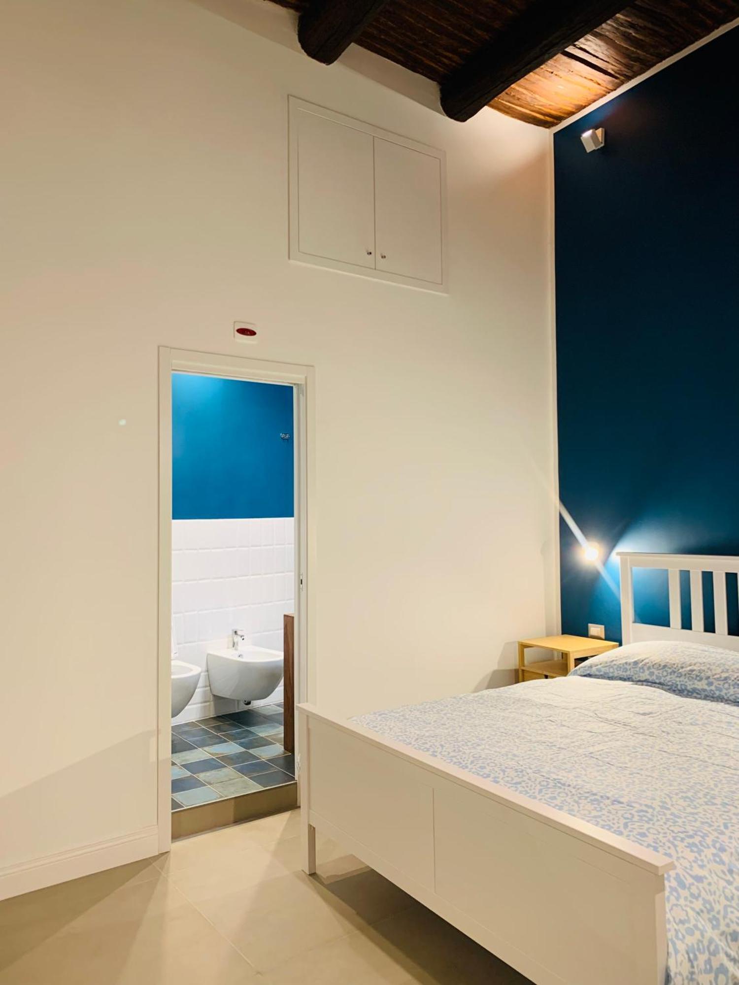 Fafa Apartment City Center Naples Exterior photo